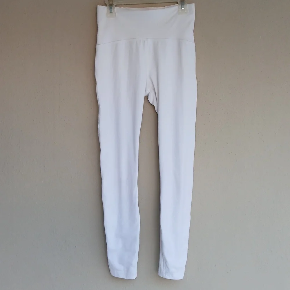 Lululemon Train Times 7/8 White Size 4